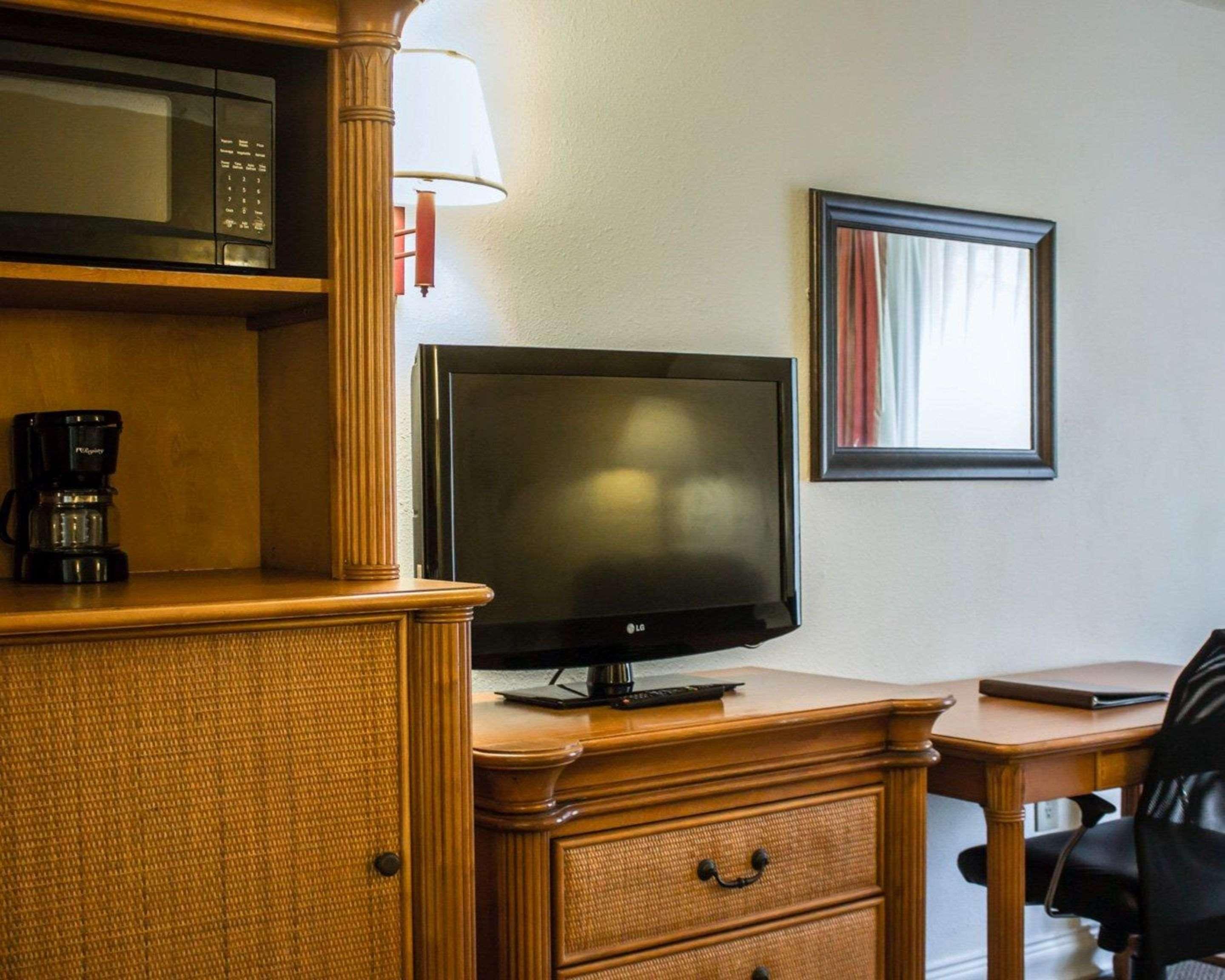 St. Augustine Beach Quality Inn & Suites St Augustine Beach Area מראה חיצוני תמונה