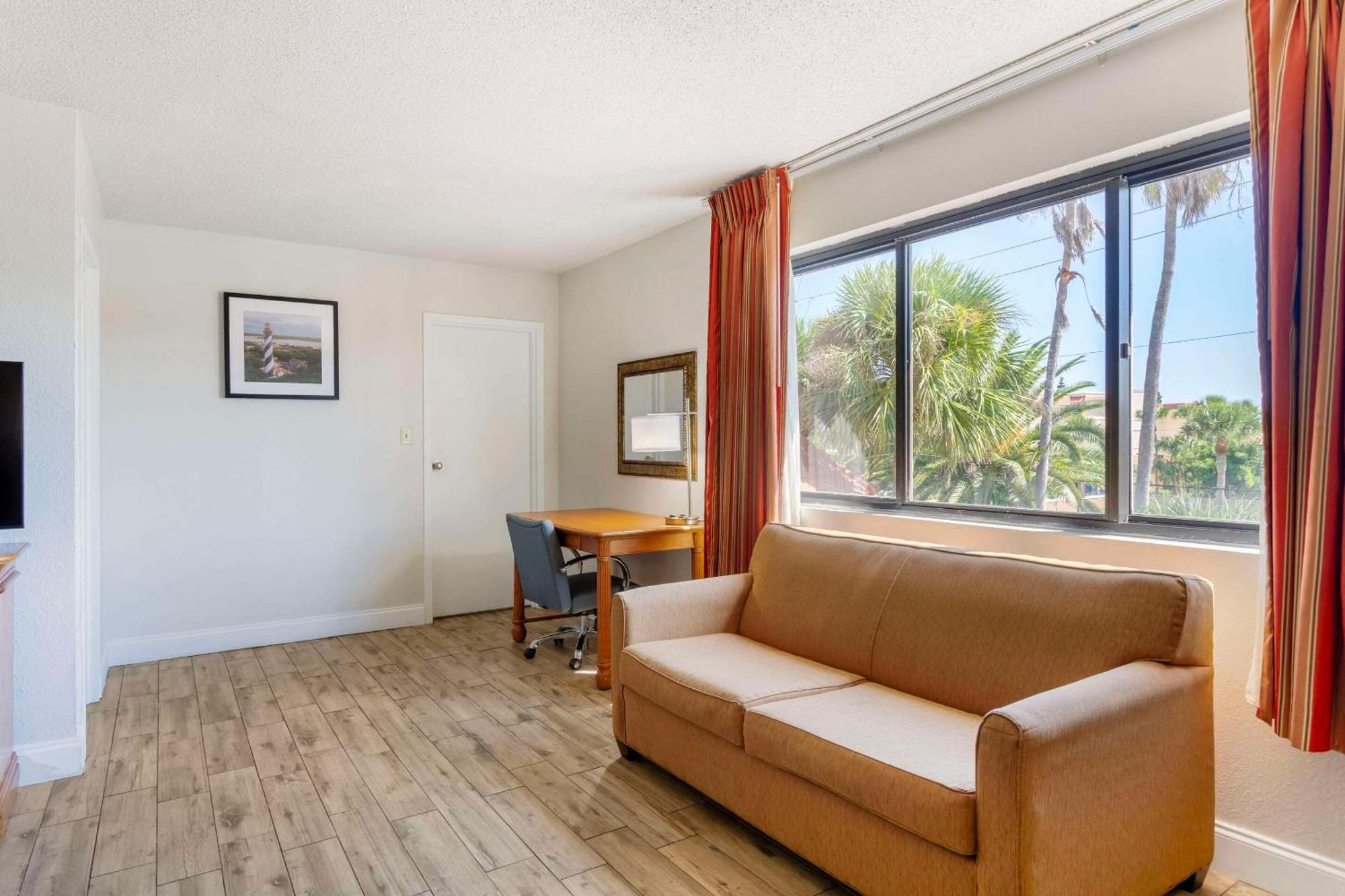 St. Augustine Beach Quality Inn & Suites St Augustine Beach Area מראה חיצוני תמונה