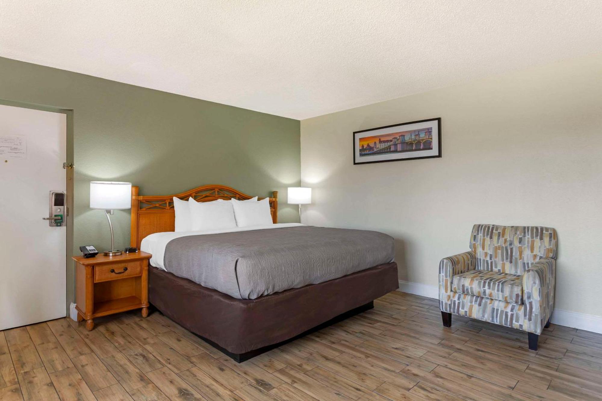 St. Augustine Beach Quality Inn & Suites St Augustine Beach Area מראה חיצוני תמונה