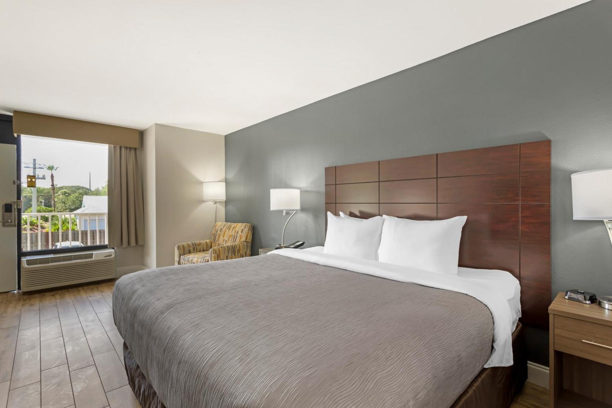 St. Augustine Beach Quality Inn & Suites St Augustine Beach Area מראה חיצוני תמונה