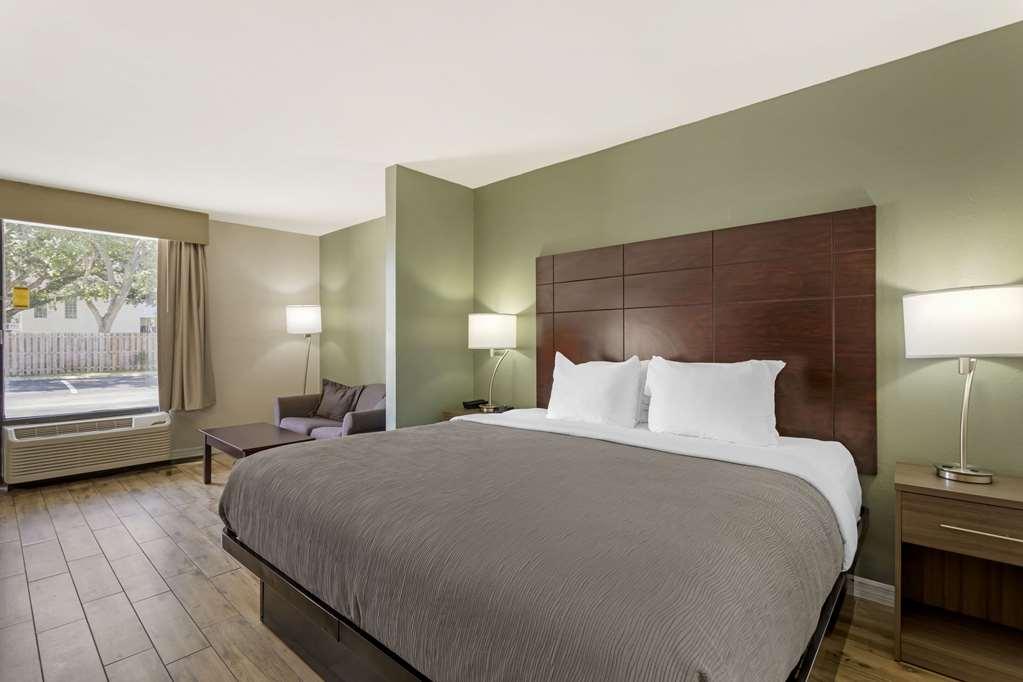 St. Augustine Beach Quality Inn & Suites St Augustine Beach Area חדר תמונה