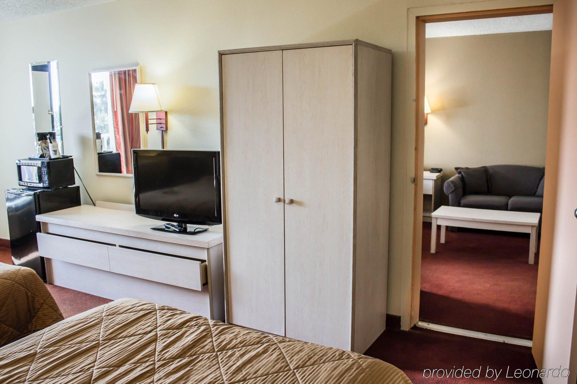 St. Augustine Beach Quality Inn & Suites St Augustine Beach Area מראה חיצוני תמונה