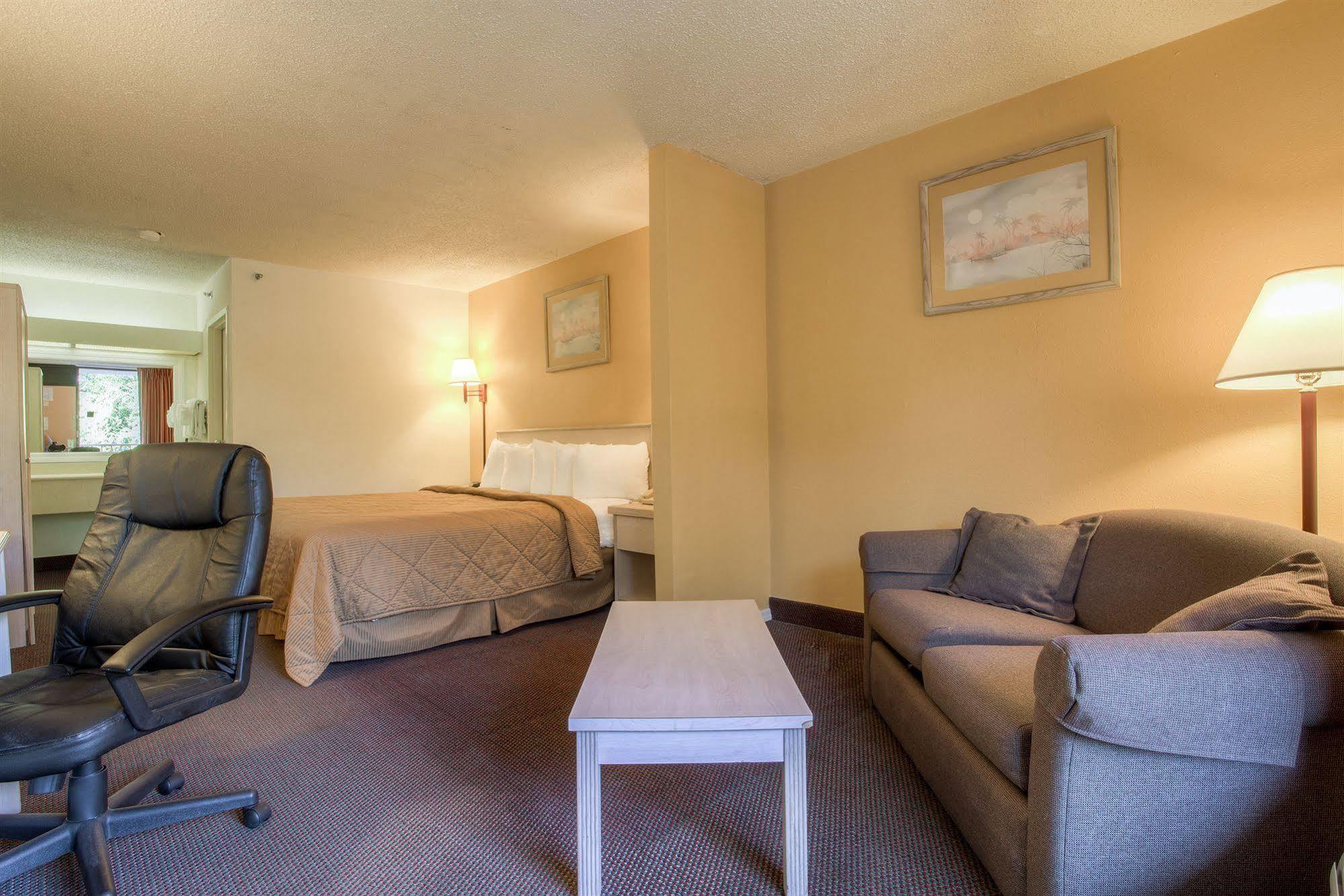 St. Augustine Beach Quality Inn & Suites St Augustine Beach Area מראה חיצוני תמונה